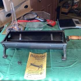 67-841-9 Christen 67-724 Vintage Fireside Paperlog Roller By Christen. Model No. Nos