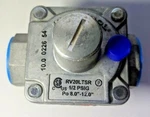 Maxitrol Gas Regulator RV20L 3/8" Inlet Outlet Propane 8.0-12" Lp Pressure. Fixed Price $19.99.