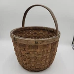 15" Antique Split Oak Orchard Basket Bentwood Apple Gathering W/ Handle 9" X 12". Fixed Price $129.99.